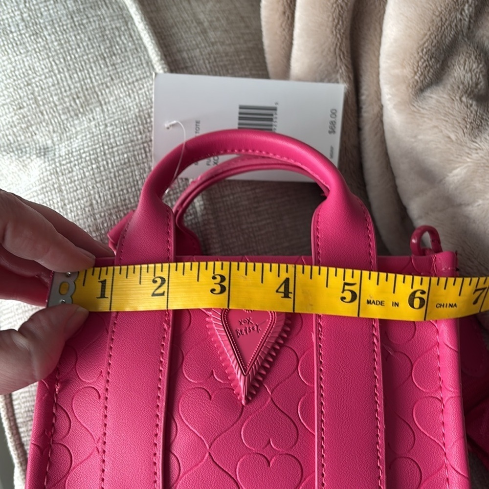 Rare Betsey Johnson Heart Fushia Pink XORAINQ Mini Tote/CrossBody Bag Valentine - Picture 10 of 13